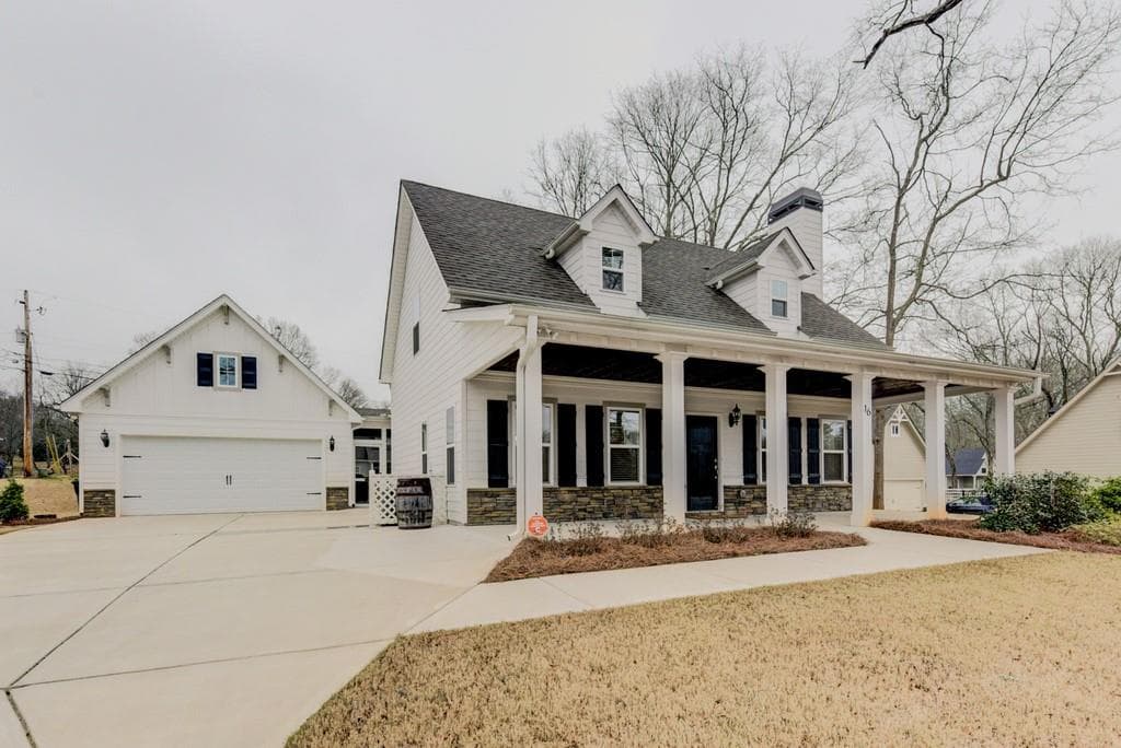 16 E Field Street, Newnan, GA 30263 — most recent listing photo