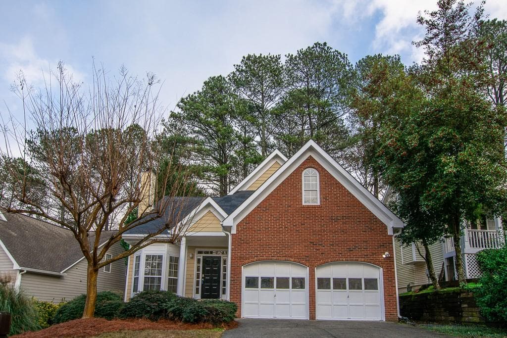 3 bedroom, 3 bathroom, 2,000 sq ft single family residence sold at 165 Riversong Drive, Alpharetta, GA 30022