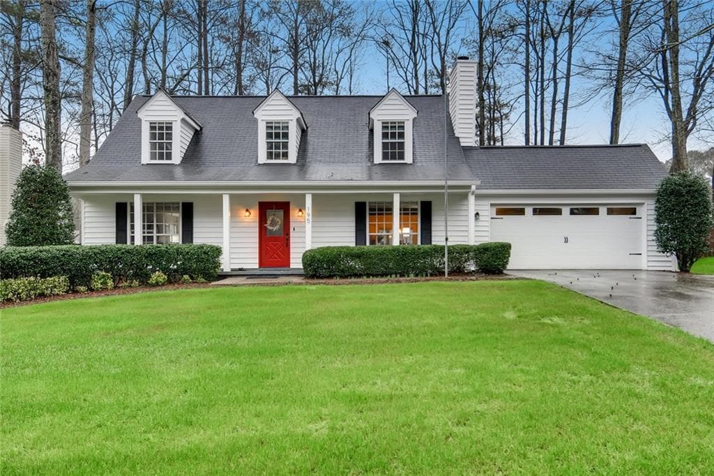 3 bedroom, 2 bathroom, 1,638 sq ft single family residence sold at 195 Barrington Drive, Roswell, GA 30076