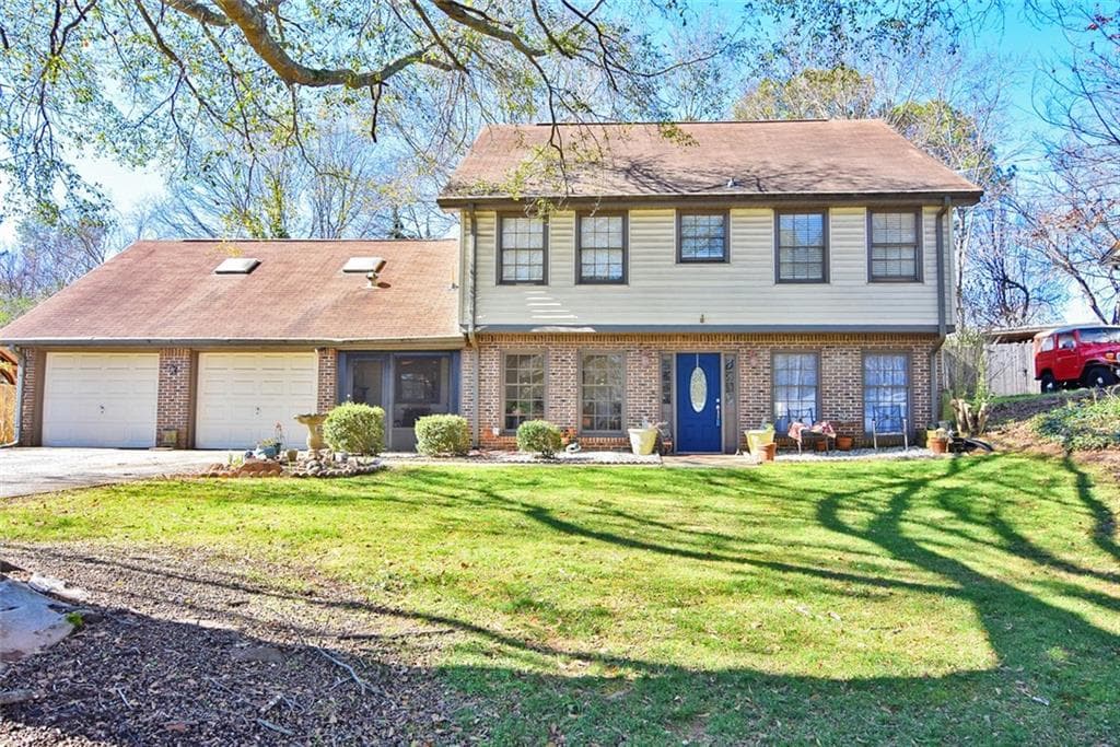1570 Oakfield Lane, Roswell, GA 30075 — most recent listing photo