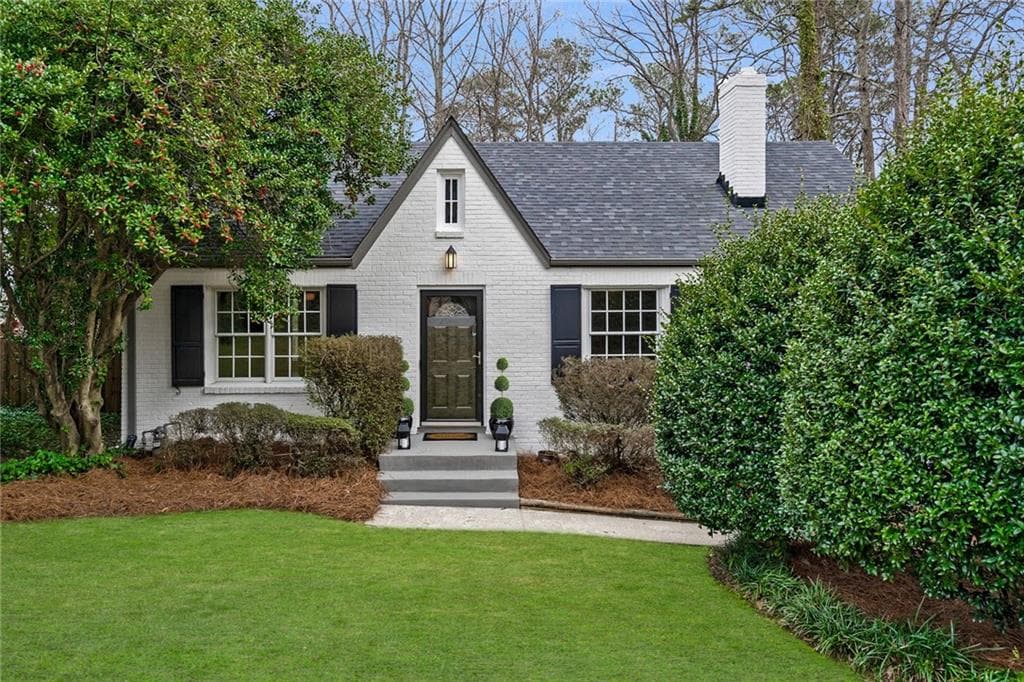 3 bedroom, 2 bathroom single family residence sold at 1901 Windemere Drive, Atlanta, GA 30324