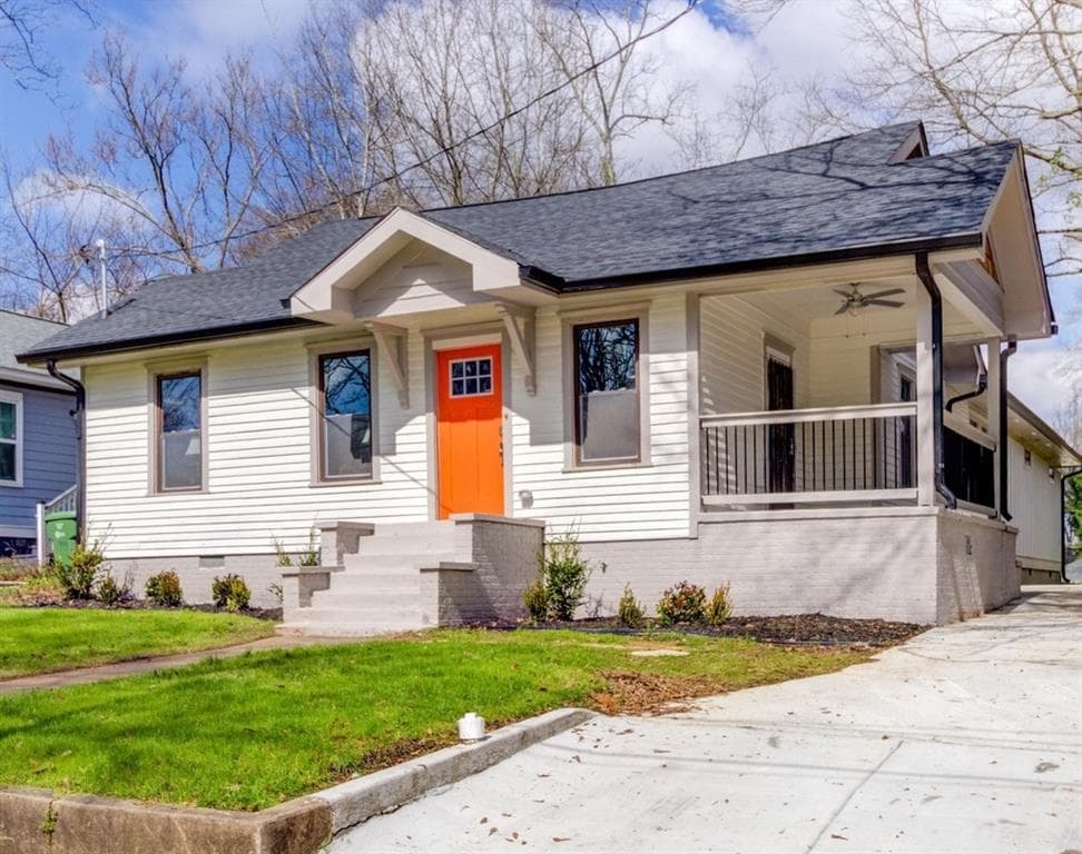 3 bedroom, 3 bathroom, 2,300 sq ft single family residence sold at 1589 SW Archer Street, Atlanta, GA 30314