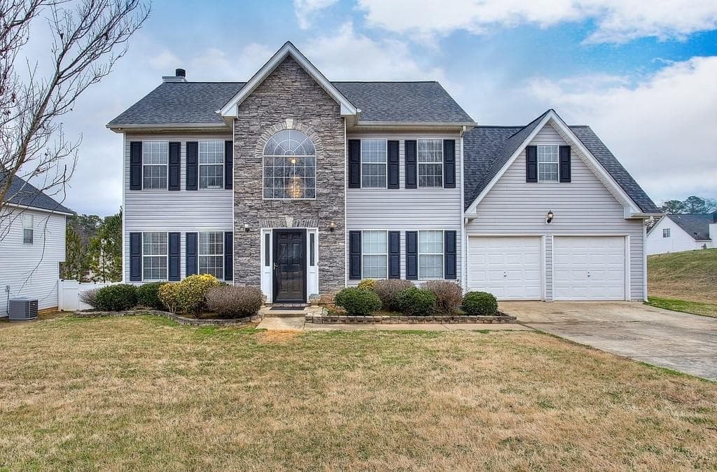 4264 LESLIE LEE Circle, Snellville, GA 30039 — most recent listing photo