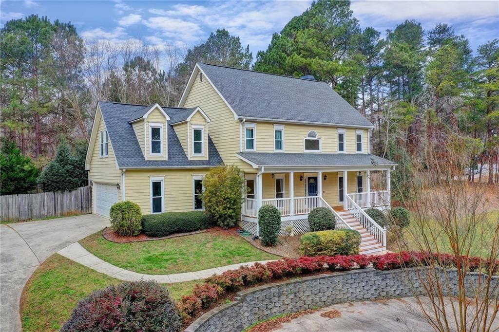 4 bedroom, 3 bathroom, 2,020 sq ft single family residence sold at 6002 Catamaran Court, Flowery Branch, GA 30542