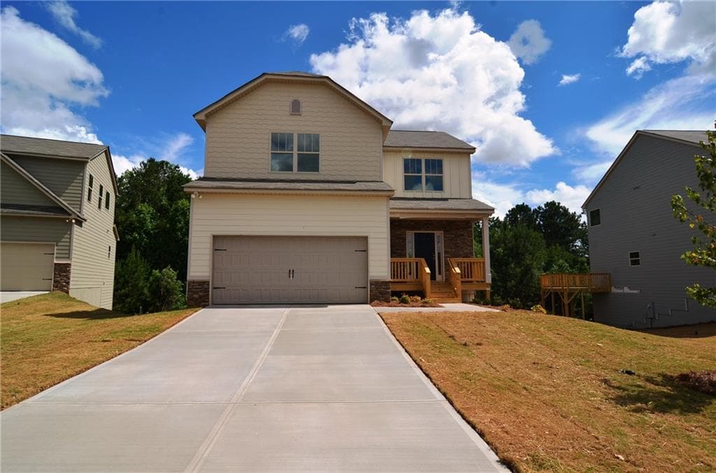 3 bedroom, 3 bathroom, 1,600 sq ft single family residence sold at 480 Stable View Loop, Dallas, GA 30132