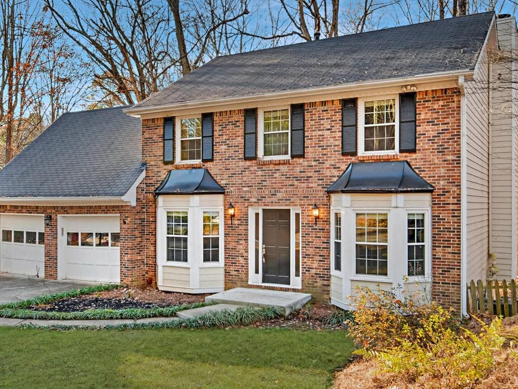 4 bedroom, 4 bathroom, 3,000 sq ft single family residence sold at 9630 Hillside Drive, Roswell, GA 30076