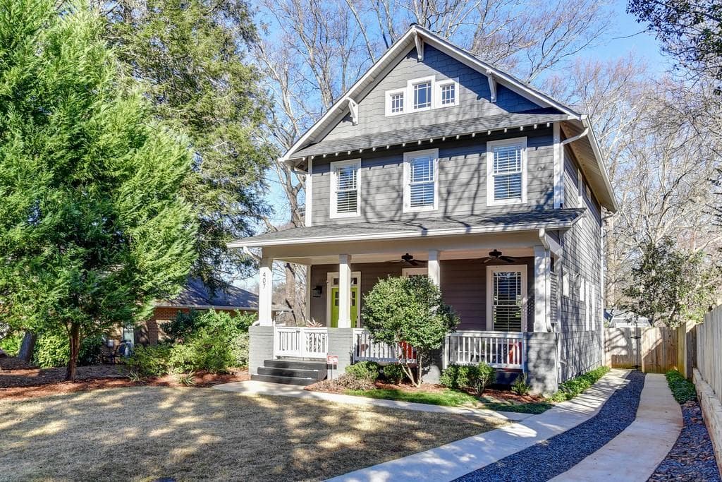 407 W Pharr Road, Decatur, GA 30030 — most recent listing photo