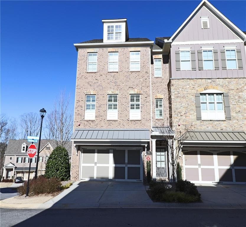 960 Thibideau Court, Atlanta, GA 30328 — most recent listing photo