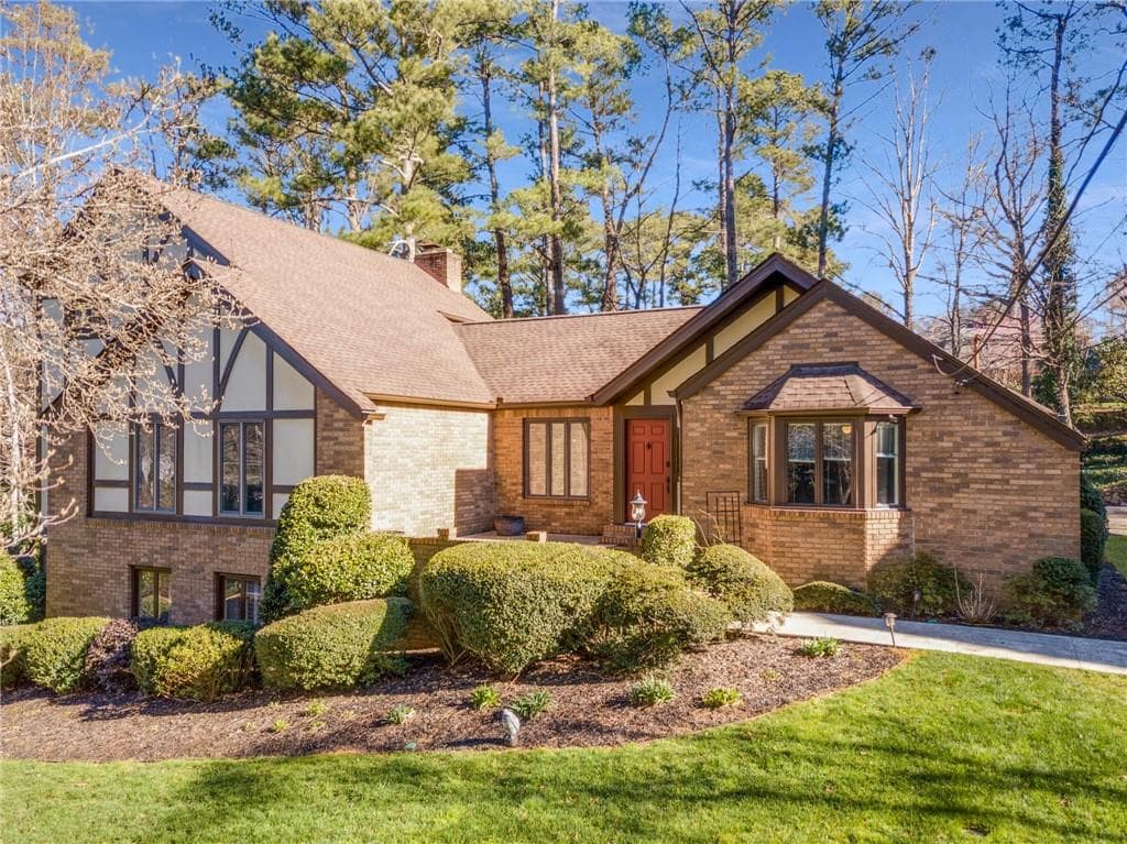 6165 Weatherly Drive, Sandy Springs, GA 30328 — most recent listing photo