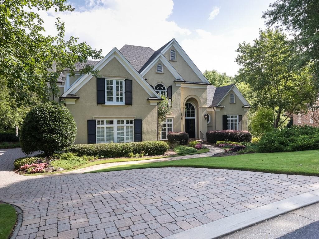 1655 Misty Oaks Drive, Sandy Springs, GA 30350 — most recent listing photo