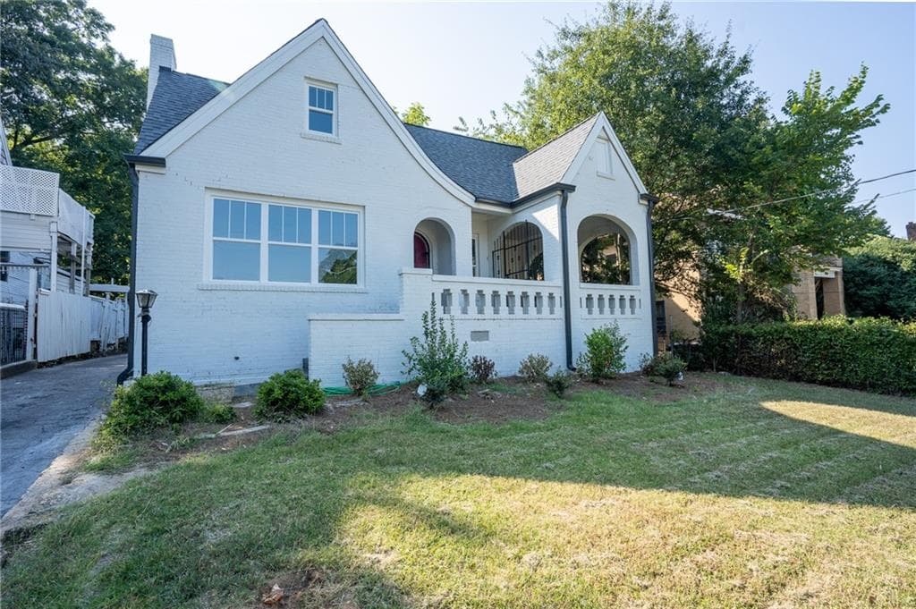 4 bedroom, 3 bathroom, 2,464 sq ft single family residence sold at 198 JOSEPH E LOWERY Boulevard, Atlanta, GA 30314
