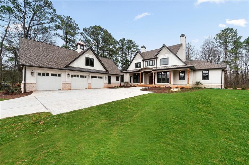 6 bedroom, 8 bathroom, 7,824 sq ft single family residence sold at 500 Jones Road, Roswell, GA 30075