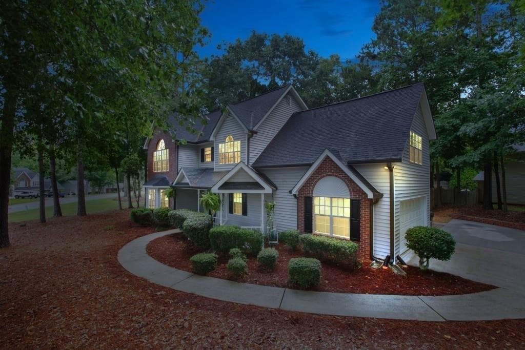142 Chadwick Drive, Peachtree City, GA 30269 — most recent listing photo