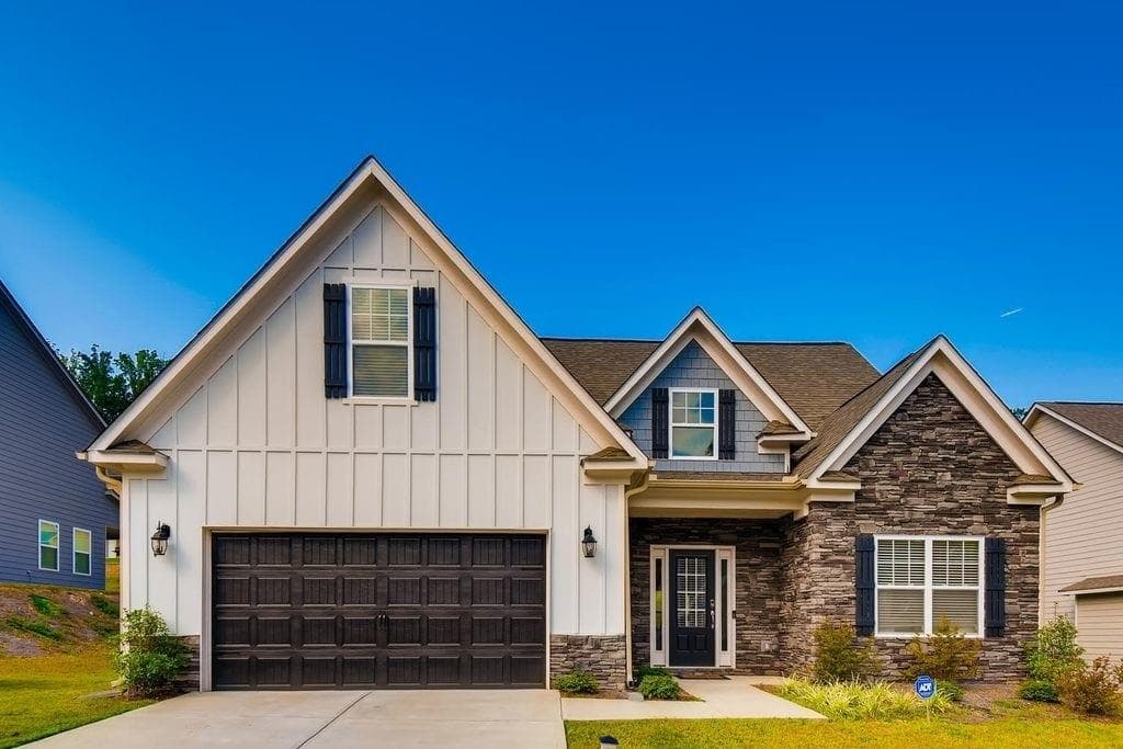 4455 Heatherwood Drive, Atlanta, GA 30331 — most recent listing photo