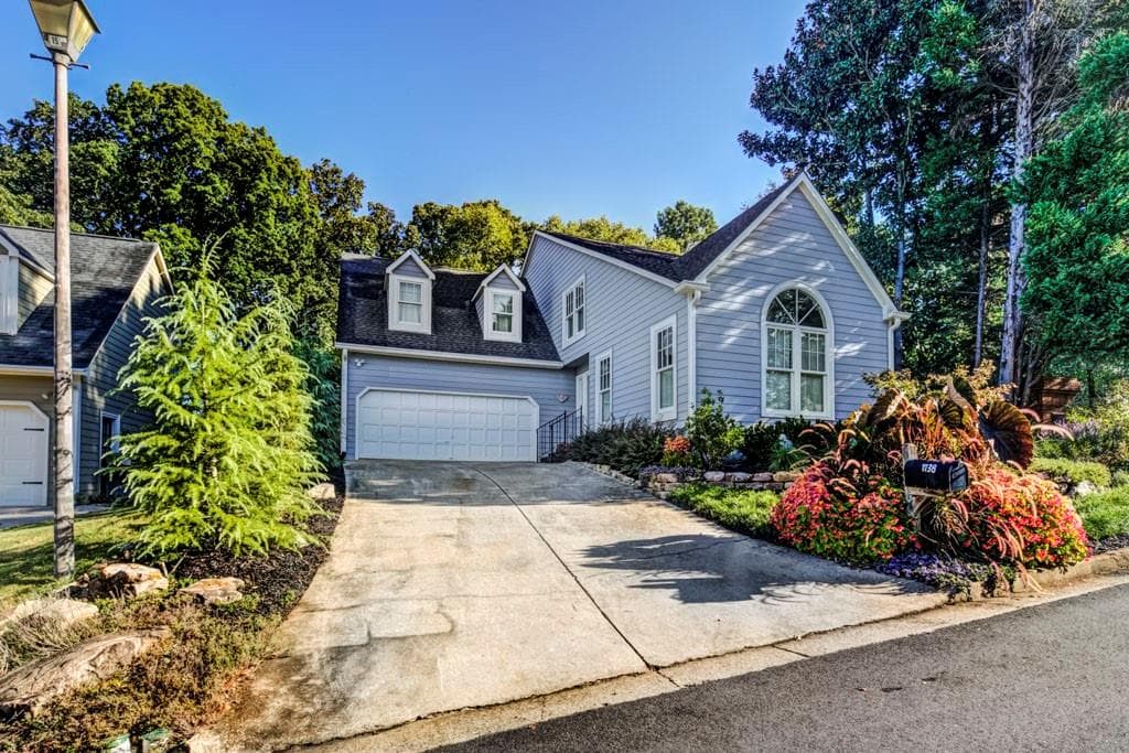 1138 Dunbarton Trace, Brookhaven, GA 30319 — most recent listing photo