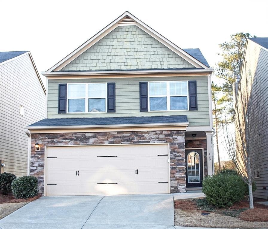 3 bedroom, 3 bathroom single family residence sold at 135 Village Trail, Woodstock, GA 30188