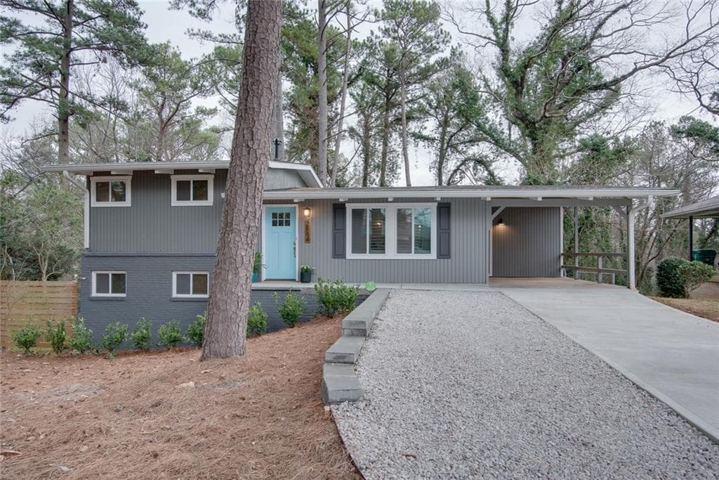 3 bedroom, 2 bathroom, 1,430 sq ft single family residence sold at 2884 Gresham Road, Atlanta, GA 30316