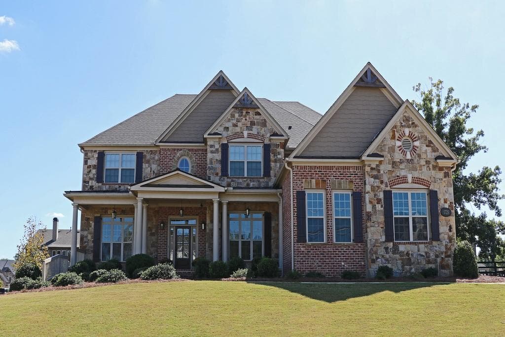 5 bedroom, 5 bathroom, 5,307 sq ft single family residence sold at 1725 Bates Road, Alpharetta, GA 30009
