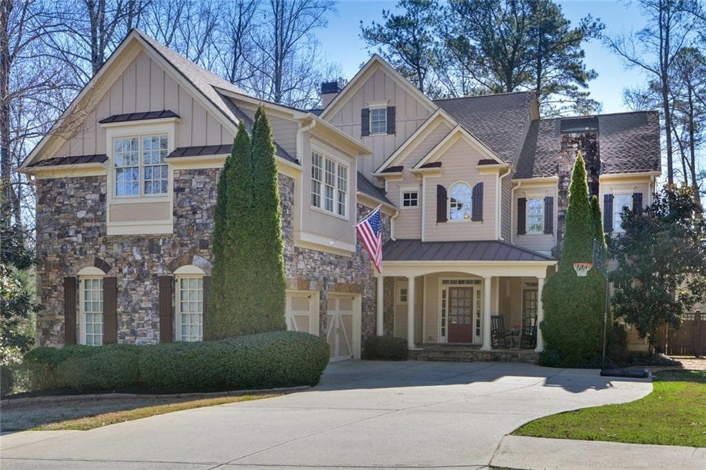 689 Lawton Bridge Road, Smyrna, GA 30082 — most recent listing photo