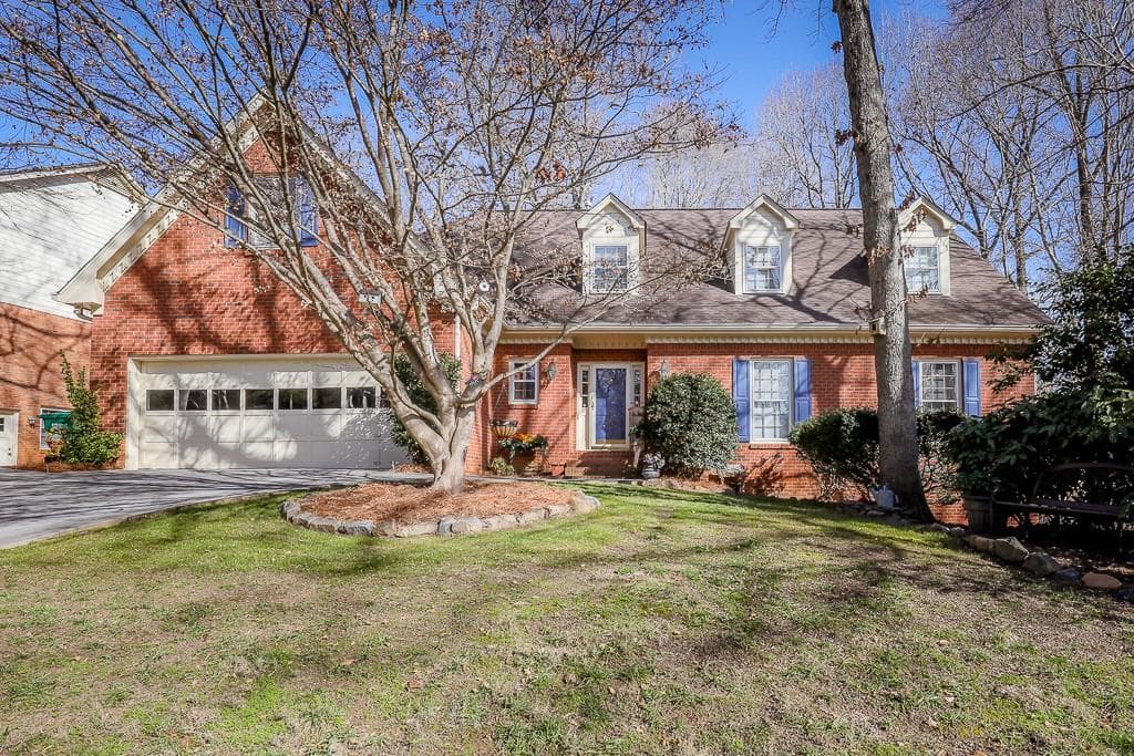 6266 Courtside Drive, Peachtree Corners, GA 30092 — most recent listing photo