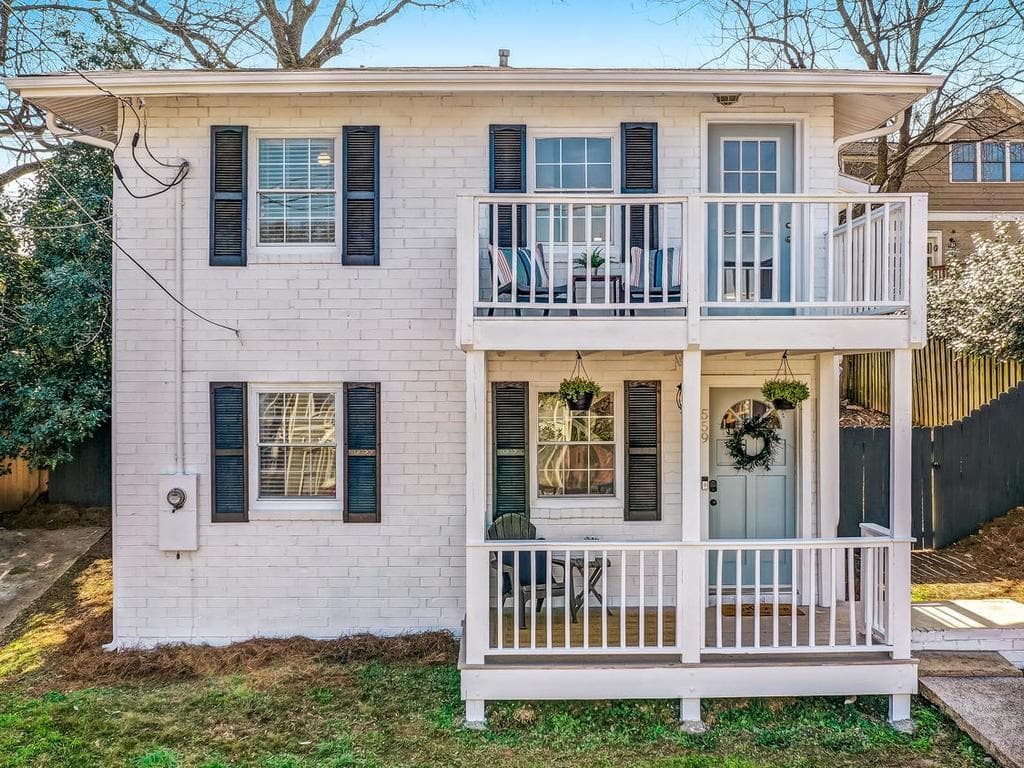 3 bedroom, 2 bathroom, 1,296 sq ft single family residence sold at 559 Morgan Street, Atlanta, GA 30308