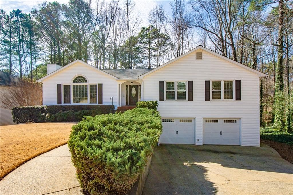 4 bedroom, 3 bathroom, 1,736 sq ft single family residence sold at 1310 Chandler Court, Acworth, GA 30102