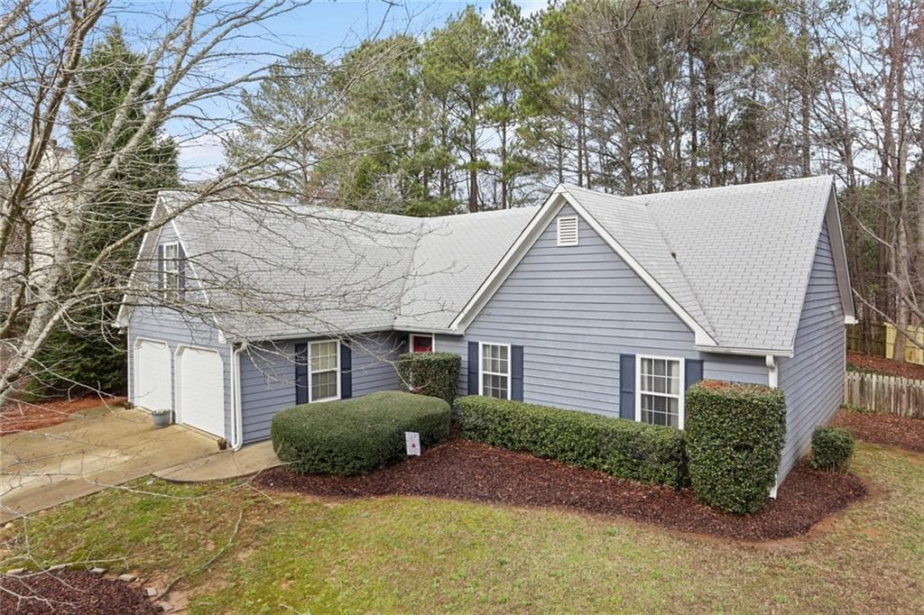 2606 Abbotts Glen Drive, Acworth, GA 30101 — most recent listing photo