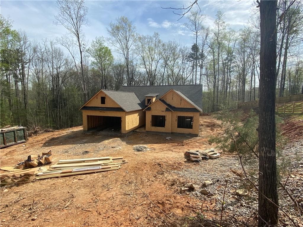 3 bedroom, 2 bathroom, 1,918 sq ft single family residence sold at 131 Stonecrest Court, Dallas, GA 30157