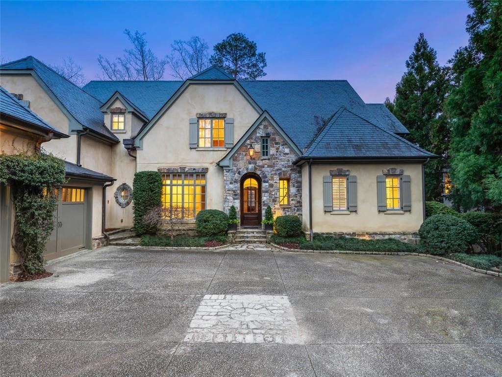 6 bedroom, 9 bathroom single family residence sold at 675 W Paces Ferry #5, Atlanta, GA 30327