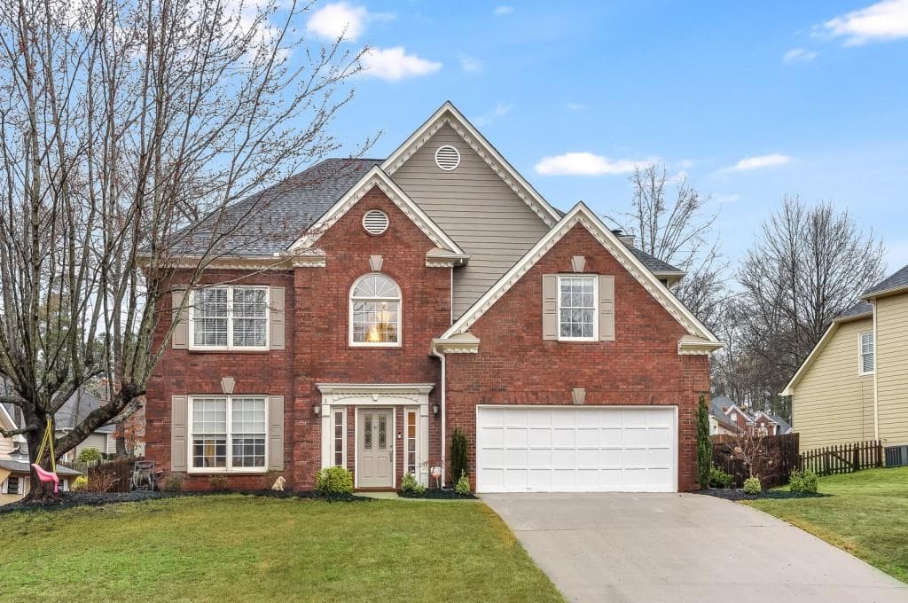 4 bedroom, 3 bathroom, 2,424 sq ft single family residence sold at 1180 Arbor Creek Drive, Roswell, GA 30076