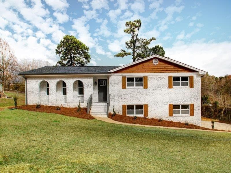 5 bedroom, 3 bathroom, 2,893 sq ft single family residence sold at 6325 Ridge Way, Douglasville, GA 30135