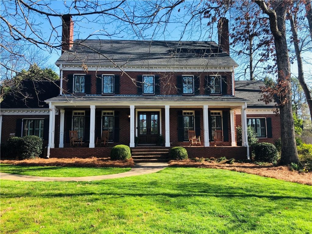 4 bedroom, 4 bathroom, 4,360 sq ft single family residence sold at 2164 Glenmore Lane, Snellville, GA 30078