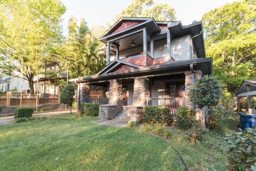 4 bedroom, 3 bathroom, 2,523 sq ft single family residence sold at 1774 Ridgeway Avenue, Atlanta, GA 30318 — photo 1 of 1