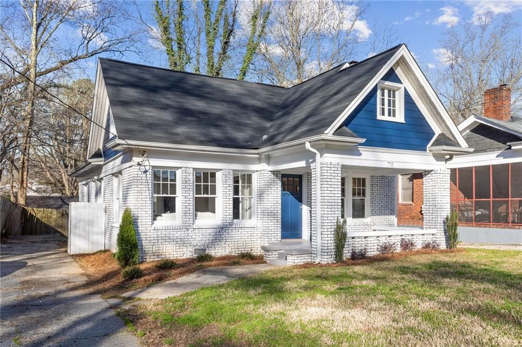 4 bedroom, 2 bathroom, 1,972 sq ft single family residence sold at 711 Bernice Street, Atlanta, GA 30310