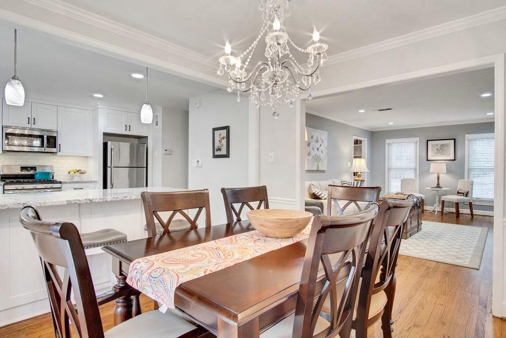 3 bedroom, 3 bathroom, 2,304 sq ft townhouse sold at 1106 Morningside Place, Atlanta, GA 30306