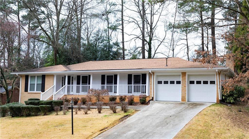 5820 Brookgreen Road, Sandy Springs, GA 30328 — most recent listing photo