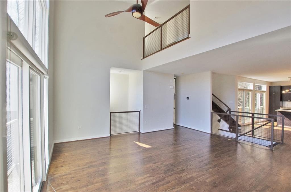 2 bedroom, 3 bathroom, 1,983 sq ft townhouse sold at 1374 Stirling Circle, Atlanta, GA 30318 — photo 1 of 1