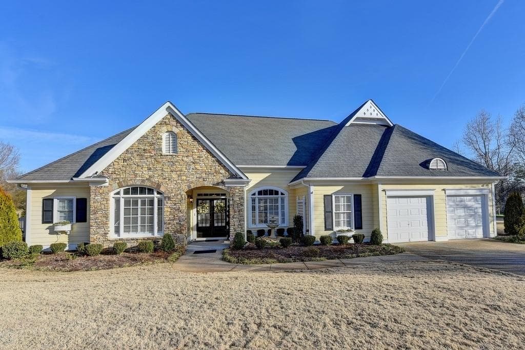 6290 Fox Creek Drive, Cumming, GA 30040 — most recent listing photo