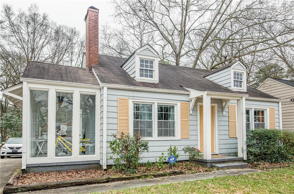 3 bedroom, 2 bathroom, 1,700 sq ft single family residence sold at 1388 Westboro Drive, Atlanta, GA 30310
