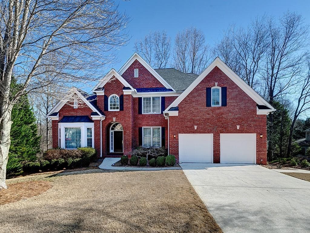 4 bedroom, 4 bathroom, 3,427 sq ft single family residence sold at 6820 Highlands Court, Suwanee, GA 30024