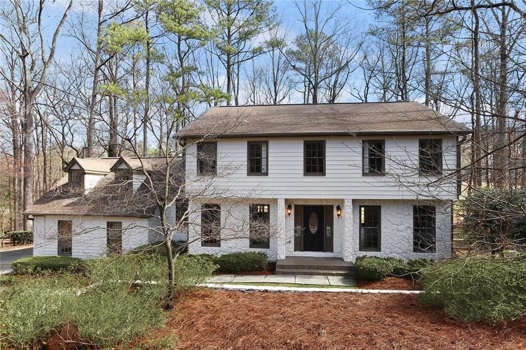 4 bedroom, 4 bathroom, 3,024 sq ft single family residence sold at 10145 Cresent Hill Lane, Roswell, GA 30076