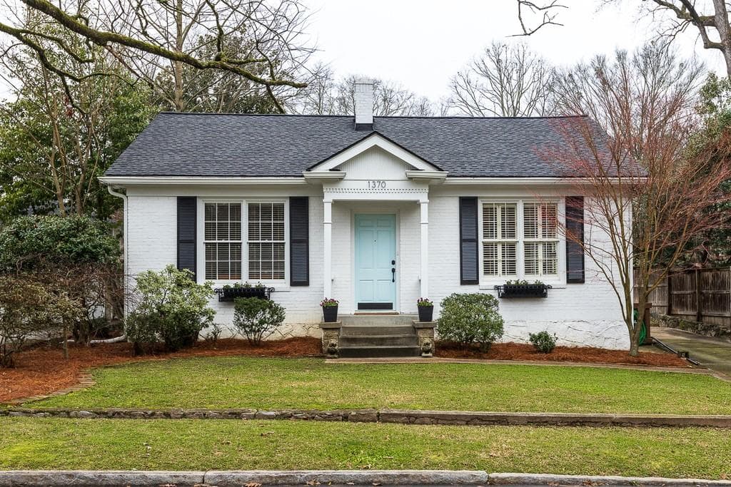 2 bedroom, 2 bathroom, 1,194 sq ft single family residence sold at 1370 WESSYNGTON Road, Atlanta, GA 30306