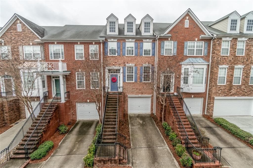 3 bedroom, 3 bathroom, 1,929 sq ft townhouse sold at 455 Tioram Lane 20, Smyrna, GA 30082