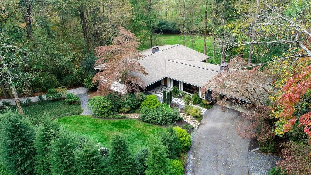 4790 Harris Trail, Sandy Springs, GA 30327 — most recent listing photo