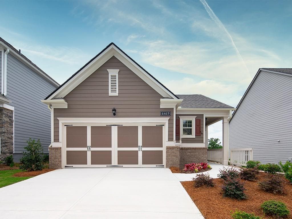 3 bedroom, 2 bathroom, 1,655 sq ft single family residence sold at 6469 Crosscreek Lane, Flowery Branch, GA 30542