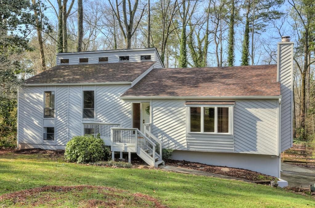 4 bedroom, 3 bathroom, 2,344 sq ft single family residence sold at 2051 Paran Court, Marietta, GA 30062