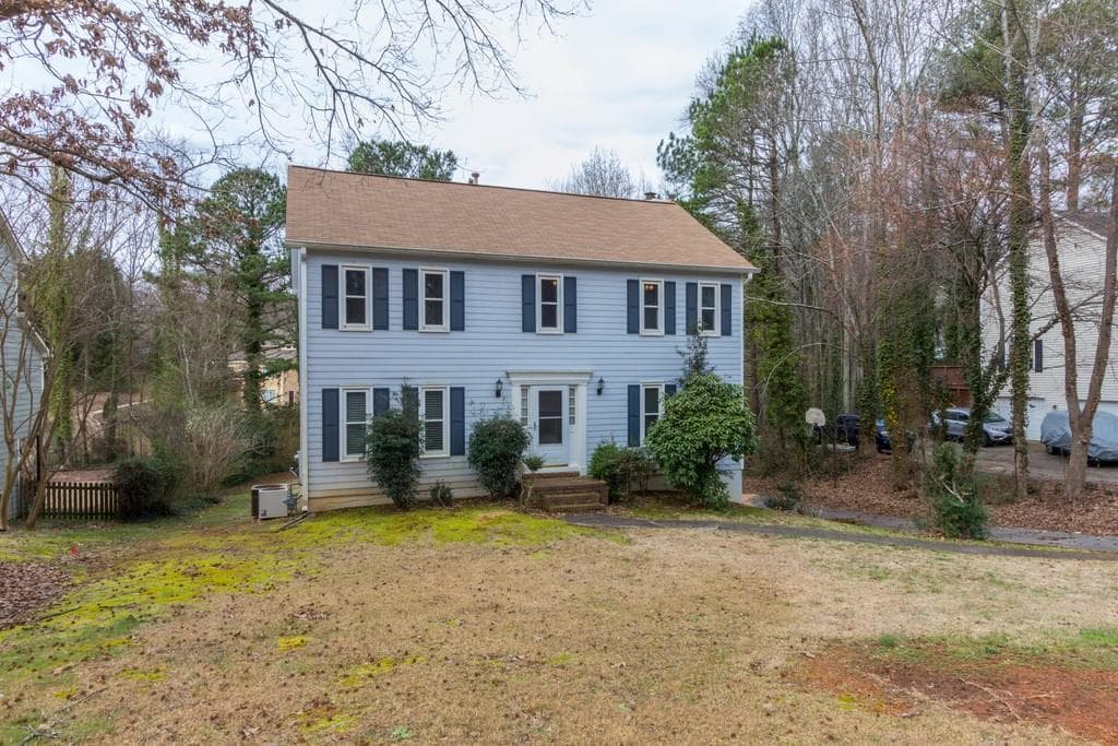 4 bedroom, 3 bathroom, 2,820 sq ft single family residence sold at 3321 Woodleaf Way, Marietta, GA 30062