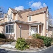 3 bedroom, 3 bathroom townhouse sold at 46 Lullwater Estate, Atlanta, GA 30307