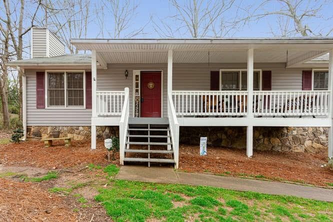 137 Village Ct., Woodstock, GA 30188 — most recent listing photo