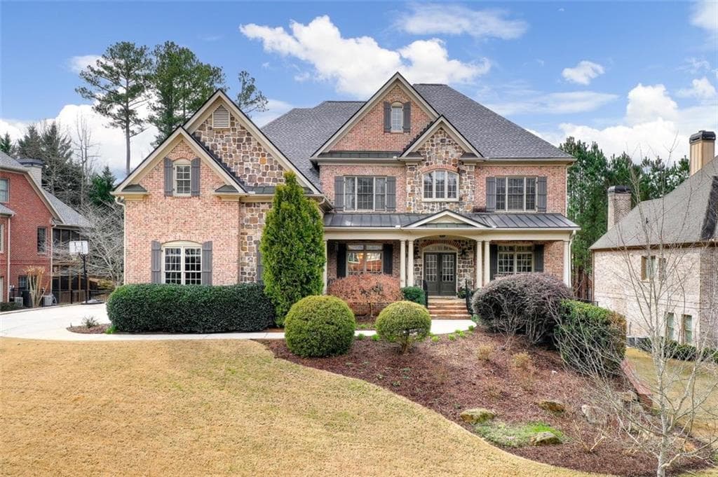 6 bedroom, 6 bathroom, 5,646 sq ft single family residence sold at 4560 Vendome Place, Roswell, GA 30075